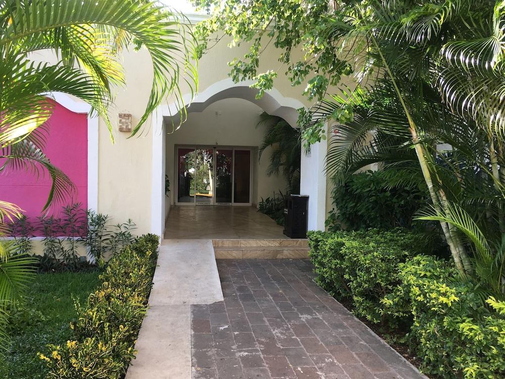 Hotel Margaritas แคนคูน ภายนอก รูปภาพ