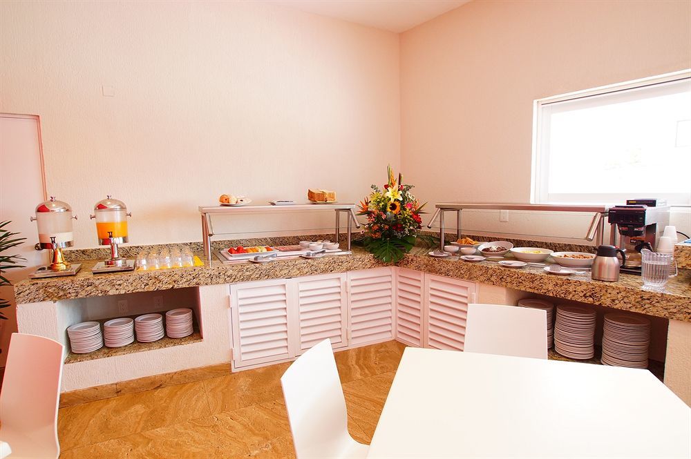 Hotel Margaritas แคนคูน ภายนอก รูปภาพ