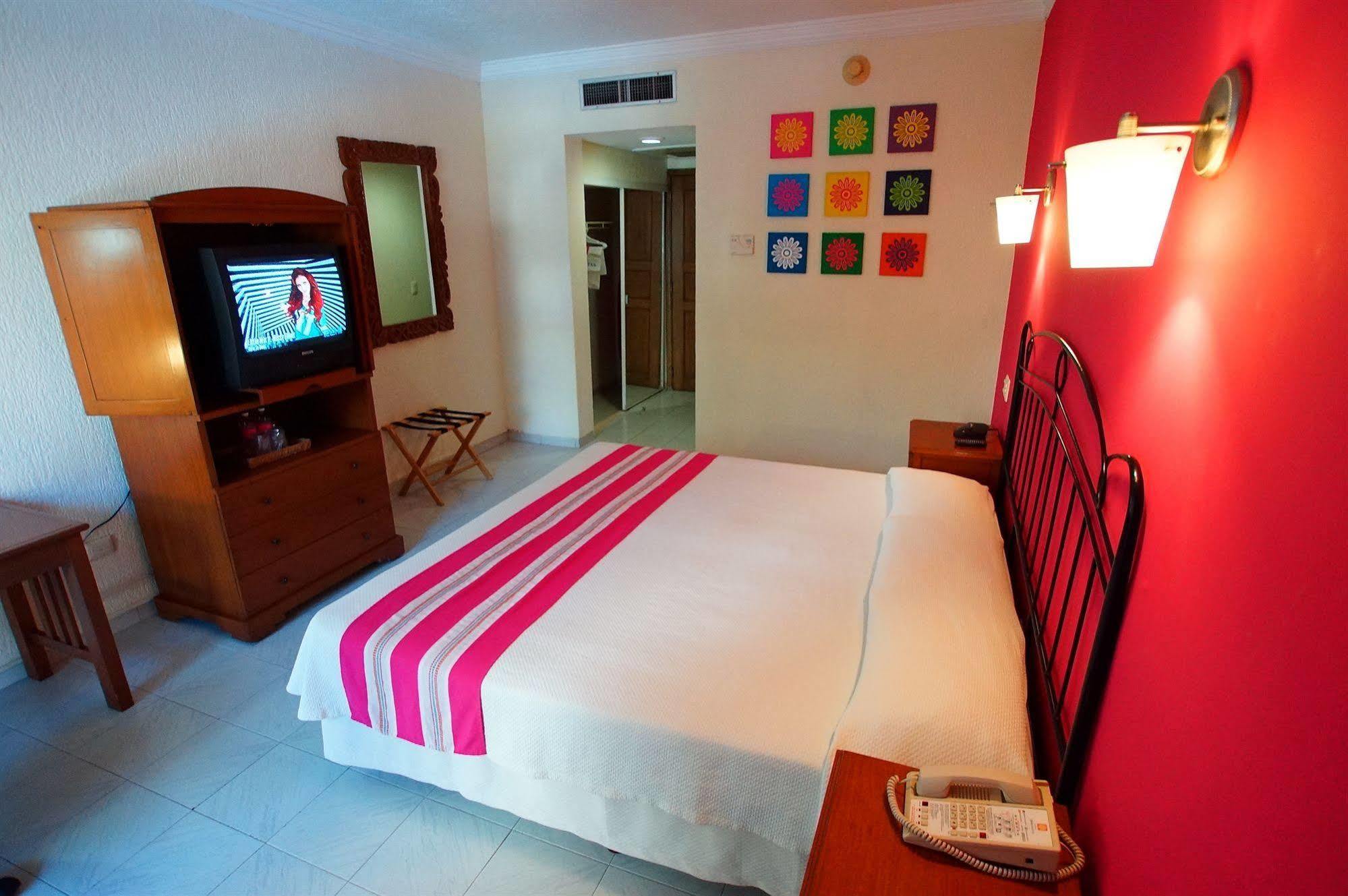 Hotel Margaritas แคนคูน ภายนอก รูปภาพ