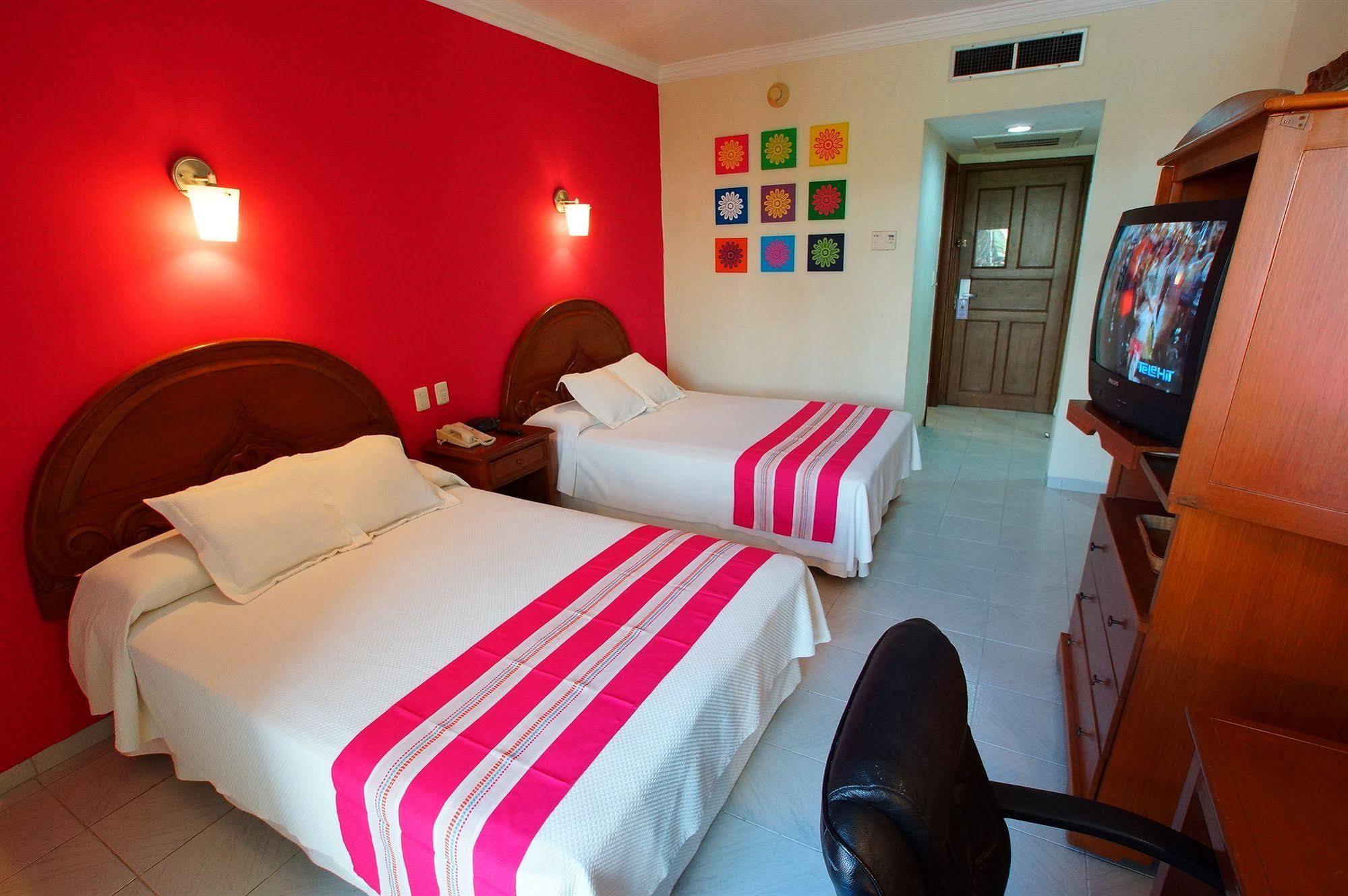 Hotel Margaritas แคนคูน ภายนอก รูปภาพ